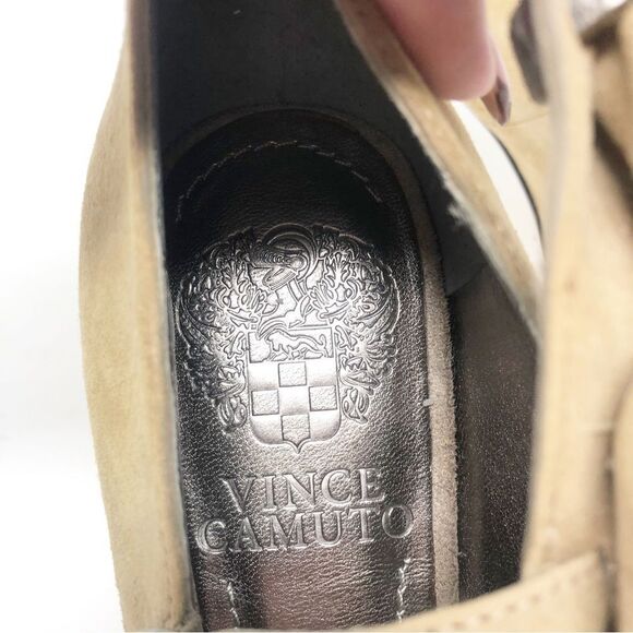 VINCE CAMUTO | Marcia Almond-Toe Ruffle Top Tan Suede Heels Women’s Size 8.5 - Picture 10 of 12